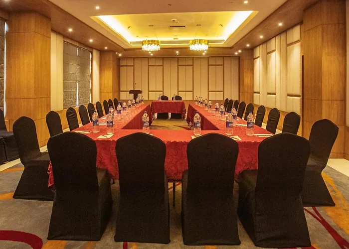 Ramada Encore By Wyndham Thamel 4*